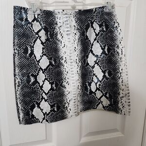Vesti Monochrome Snake Print Pencil Skirt Size Small